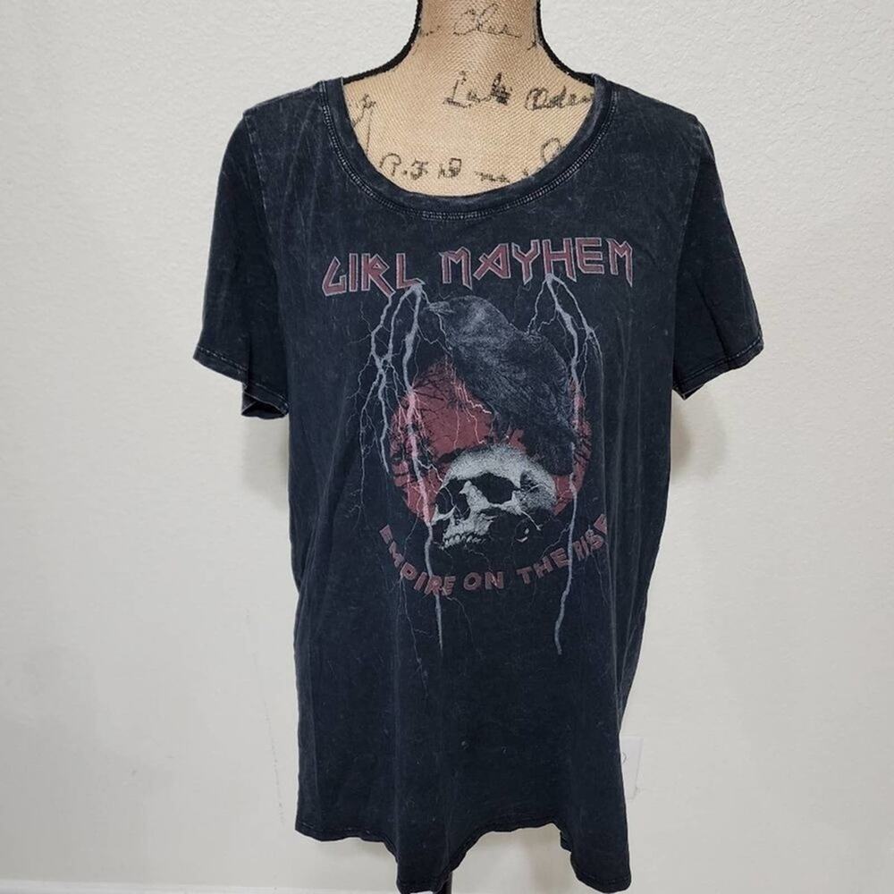 TORRID Girl‎ Mayhem skull super soft tee shirt plus size 2 2X